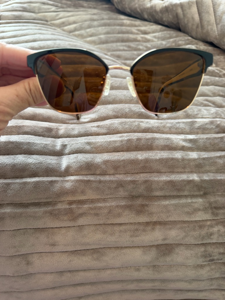 Wittnauer Cat Eye Womens Sunglasses In Black And Brown